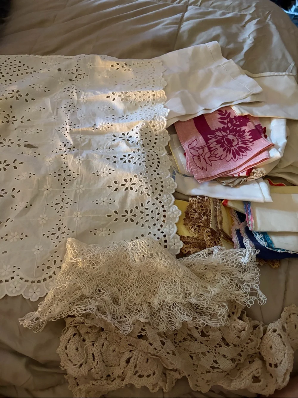 Big Ole of Vintage Linen
